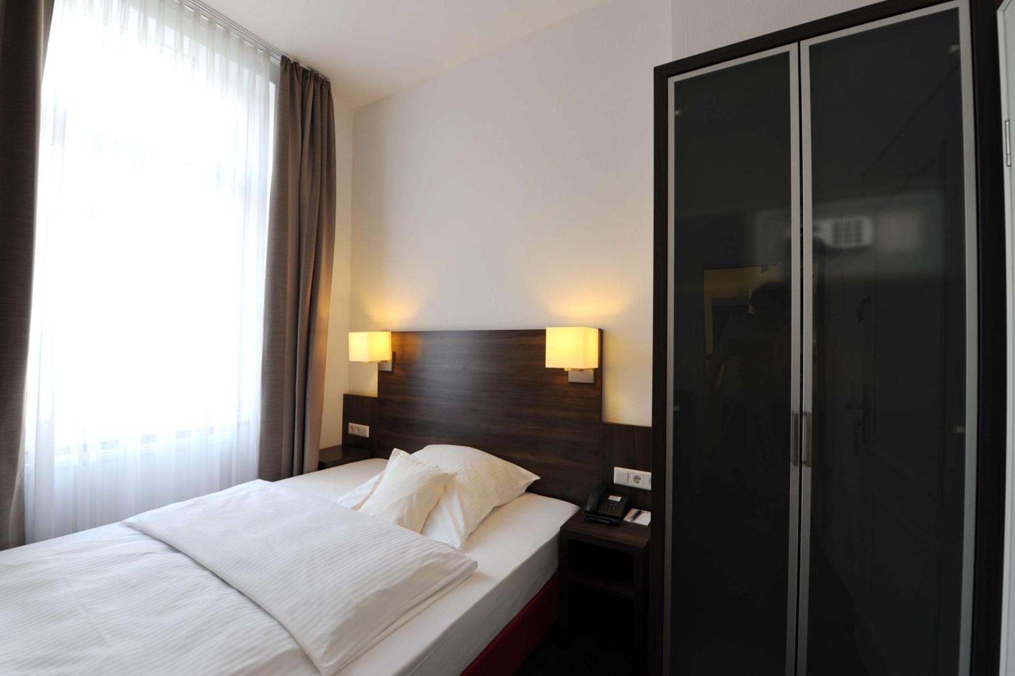 เบสต์ เวสเทิร์น โฮเทล ไคเซอร์โฮฟ Hotel บอนน์ ภายนอก รูปภาพ
