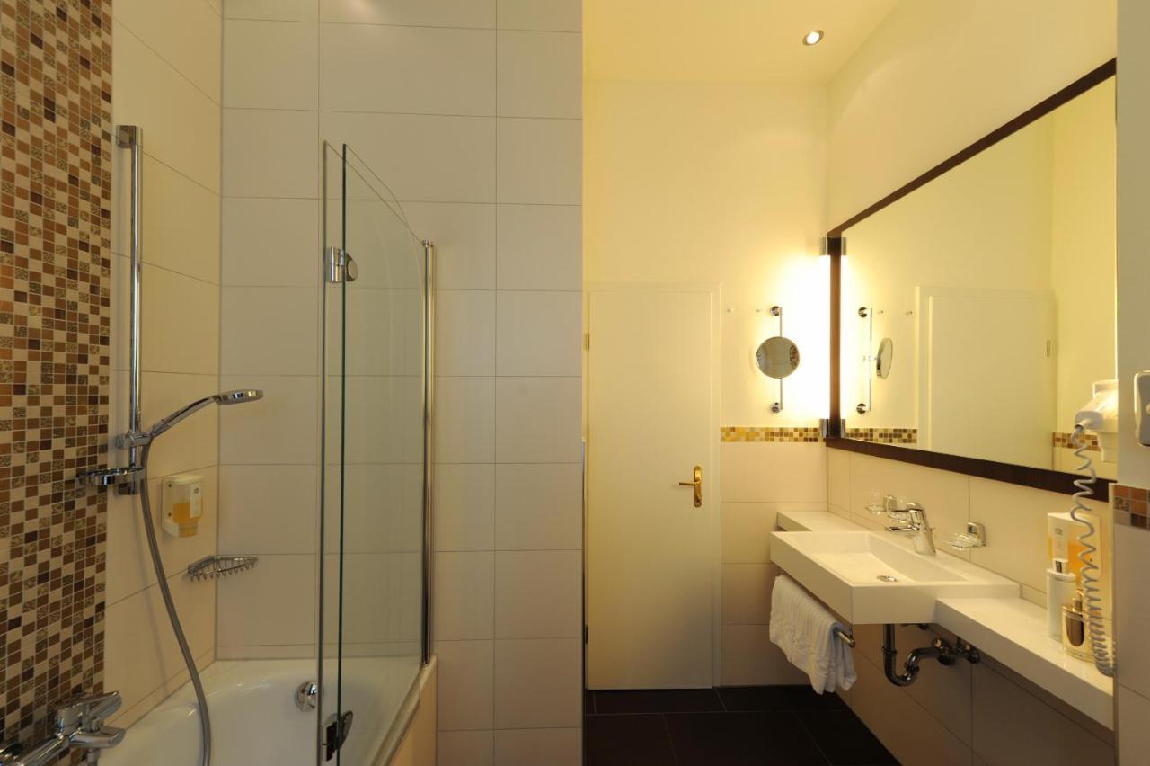 เบสต์ เวสเทิร์น โฮเทล ไคเซอร์โฮฟ Hotel บอนน์ ภายนอก รูปภาพ