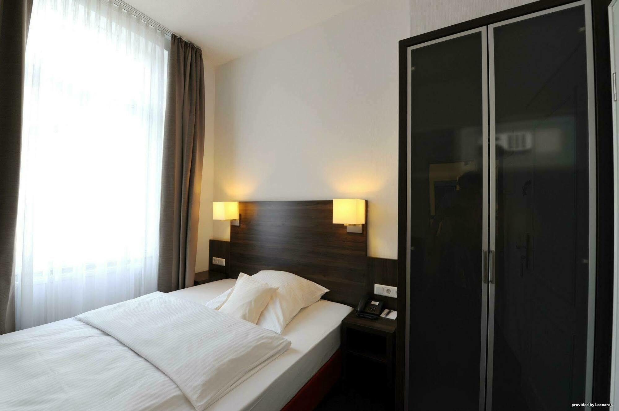 เบสต์ เวสเทิร์น โฮเทล ไคเซอร์โฮฟ Hotel บอนน์ ภายนอก รูปภาพ